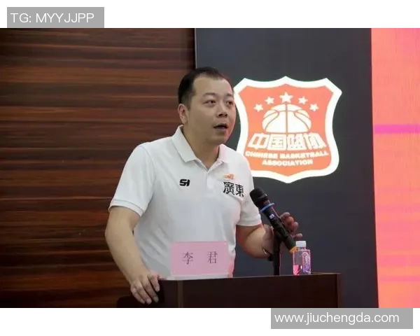 李强篮球生涯回顾与展望：从球场到人生的启示与成长